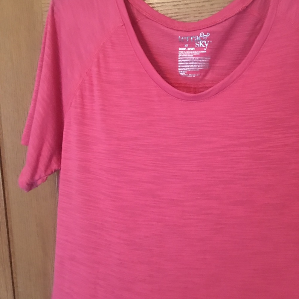 Plus-size High-Low Tunic - Picture 2 of 4